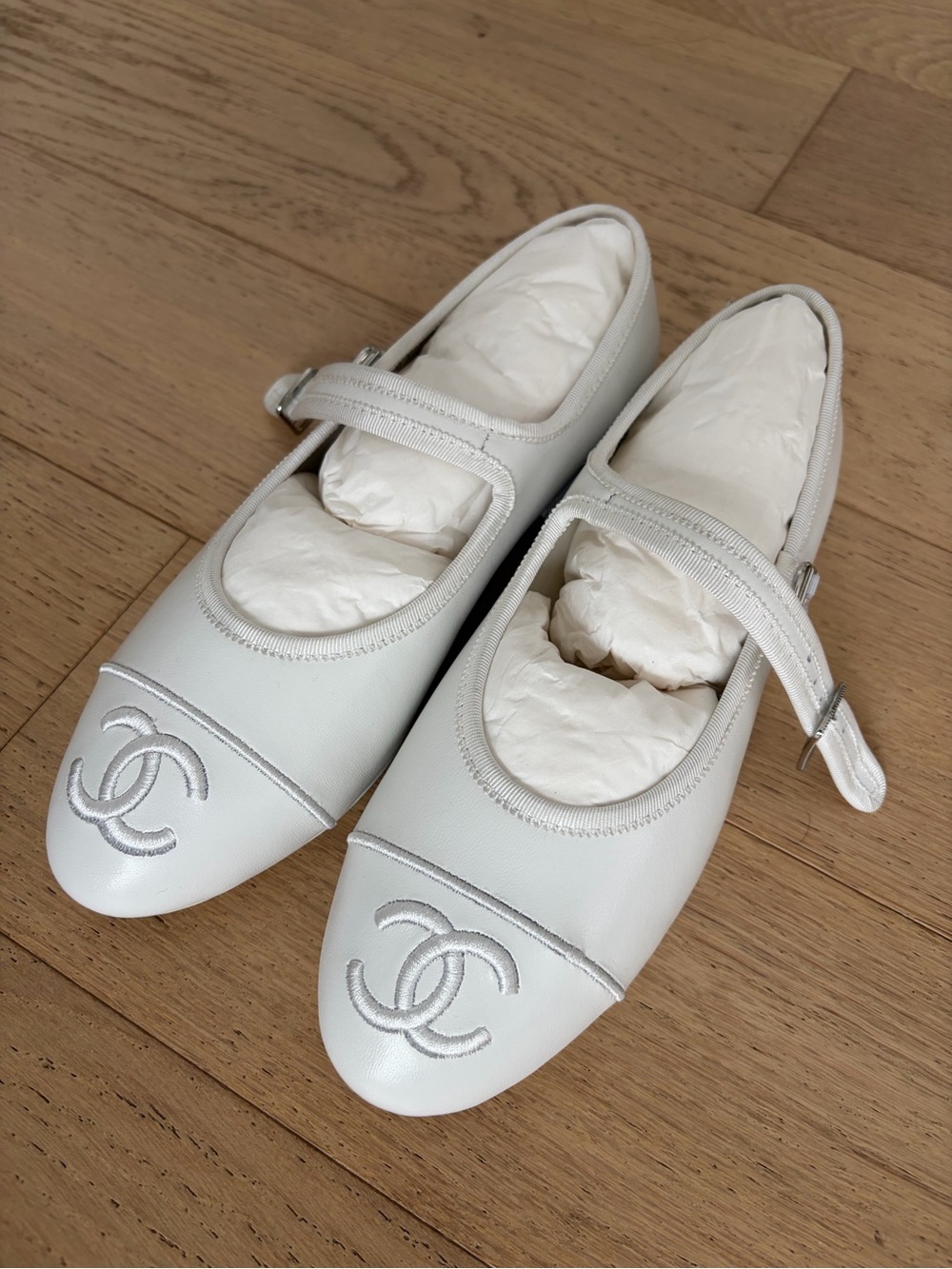 Designer Inspired White Leather Mary Jane Ballet Flats